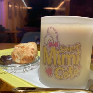 Pão de queijo + Milk tea
